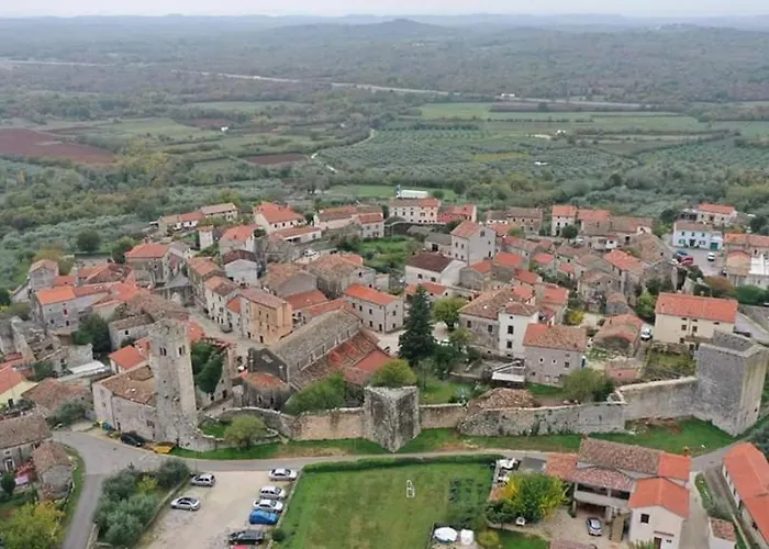 Lory Sveti Lovreč Pazenatički
