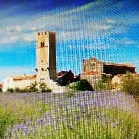 Villa Lory