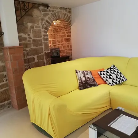 Villa Lory